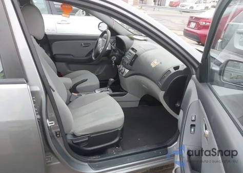 2010 Hyundai Elantra Gls z USA, uszkodzony, nr VIN KMHDU4AD3AU112618